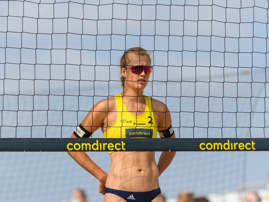 Svenja Müller am Netz