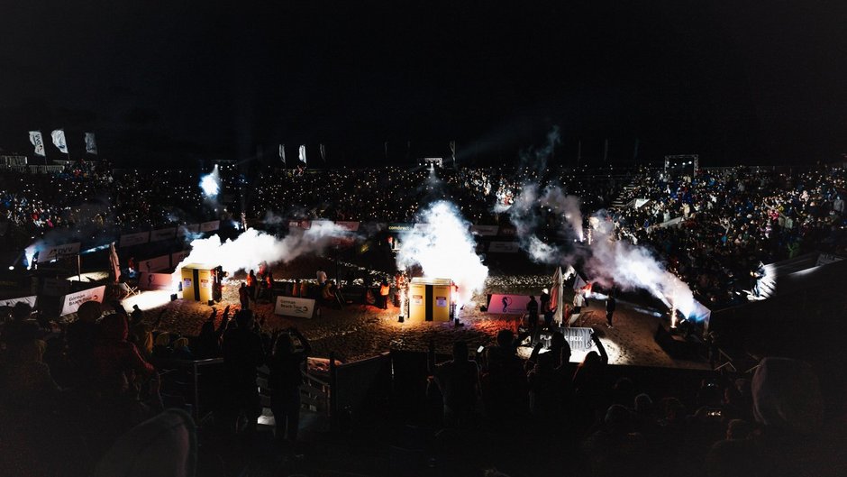 Stadion unter Flutlicht