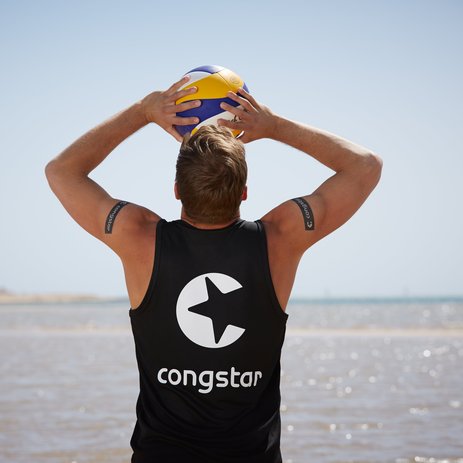 Beach-Volleyball Profi Paul Becker spielt zu Beach-Volleyball Profi Paul Becker spielt zu