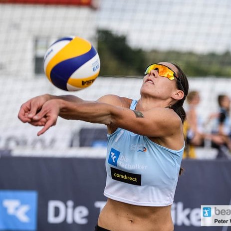 Kira Walkenhorst unteres Zuspiel Beach-Volleyball Deutsche Meisterschaften Timmendorfer Strand Kira Walkenhorst im unteren Zuspiel bei den Deutschen Beach-Volleyball Meisterschaften am Timmendorfer Strand